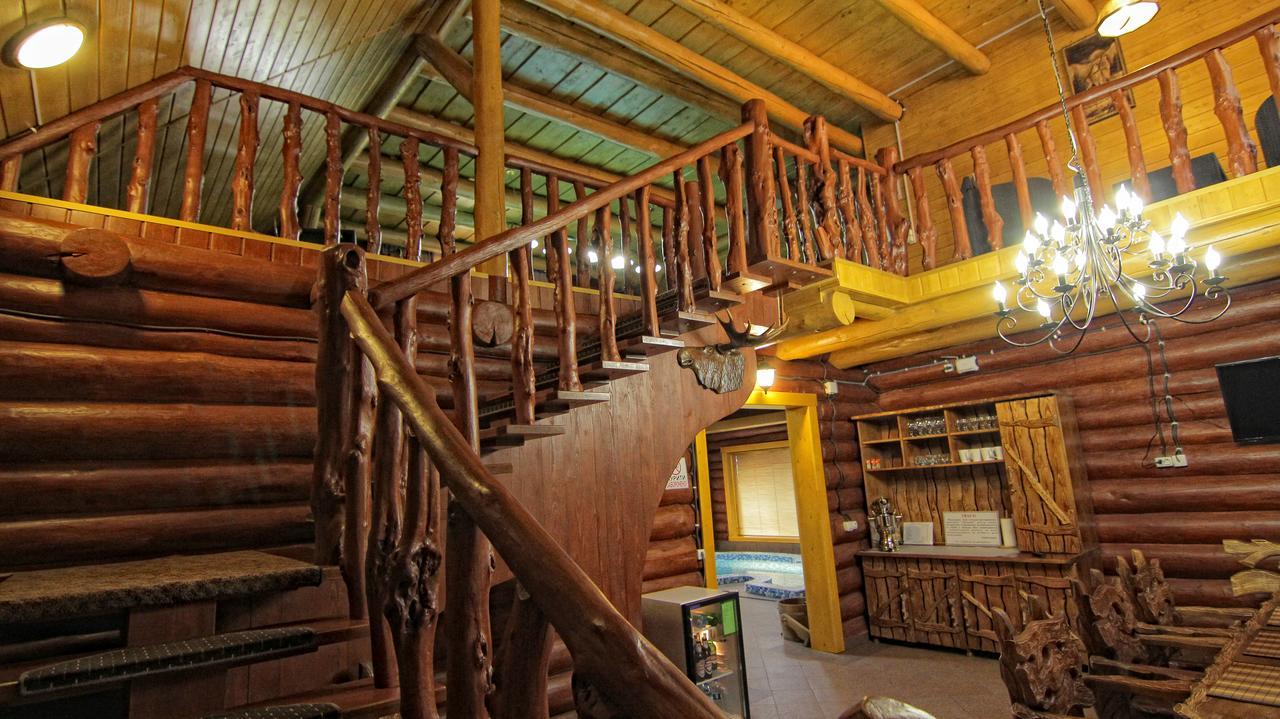 Zatyshok Hotel Svaliava Buitenkant foto