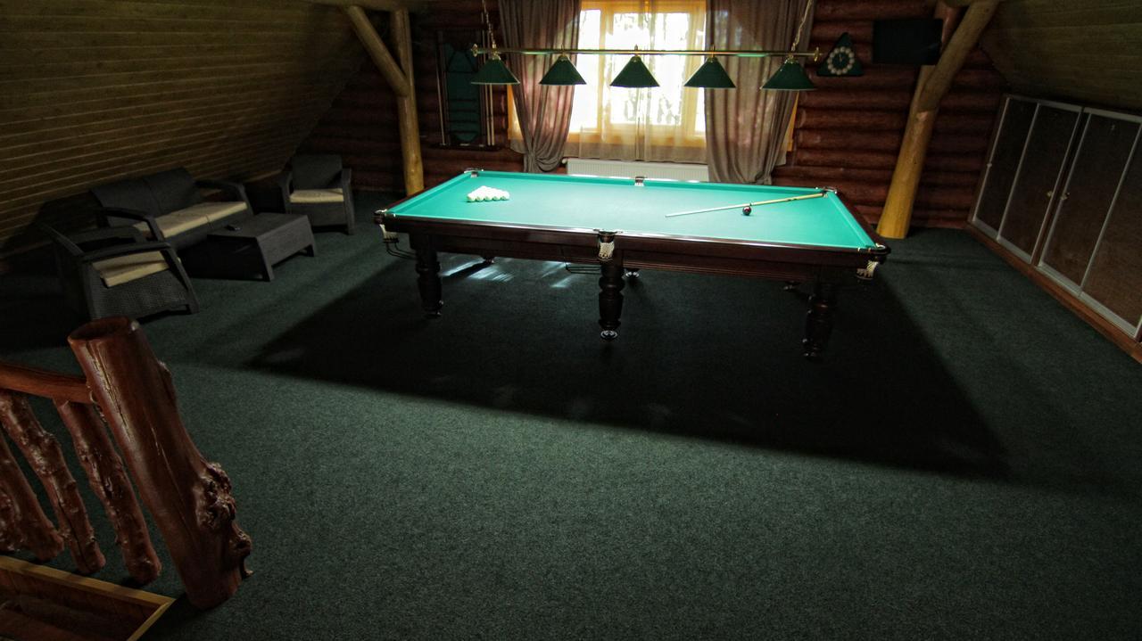 Zatyshok Hotel Svaliava Buitenkant foto