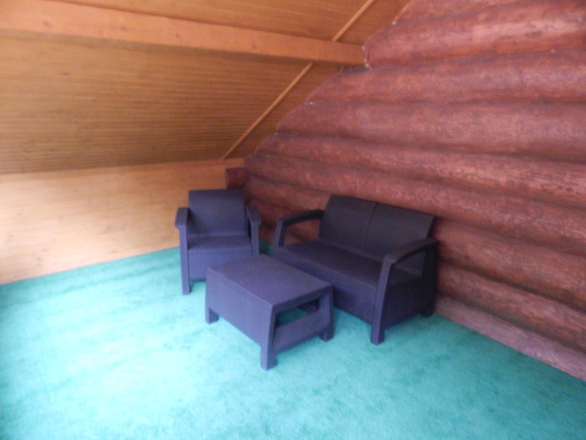 Zatyshok Hotel Svaliava Buitenkant foto